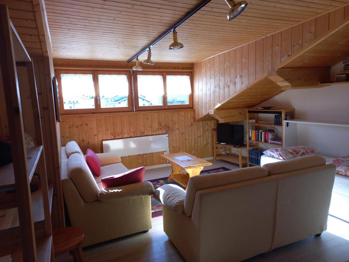 Confortevole Mansarda Di Montagna Poschiavo Exterior foto